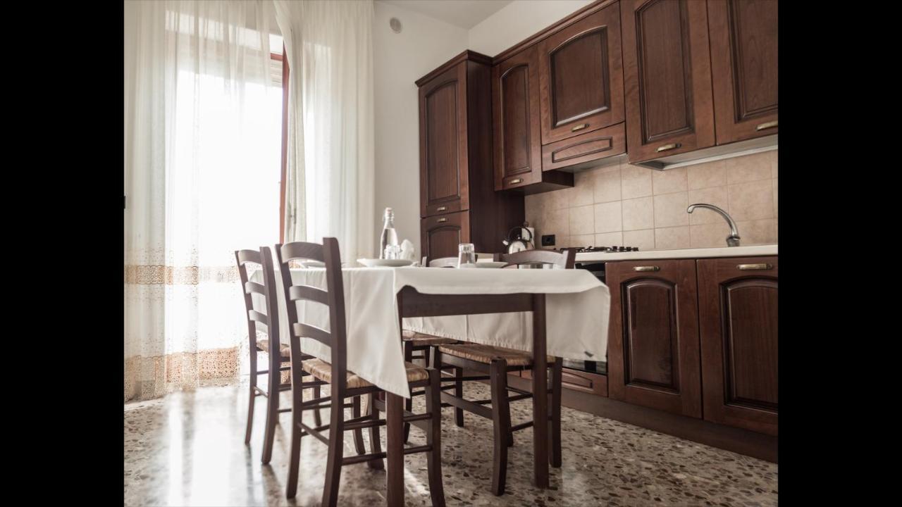 Two-Bedroom Apartment,1351404208:JPEG